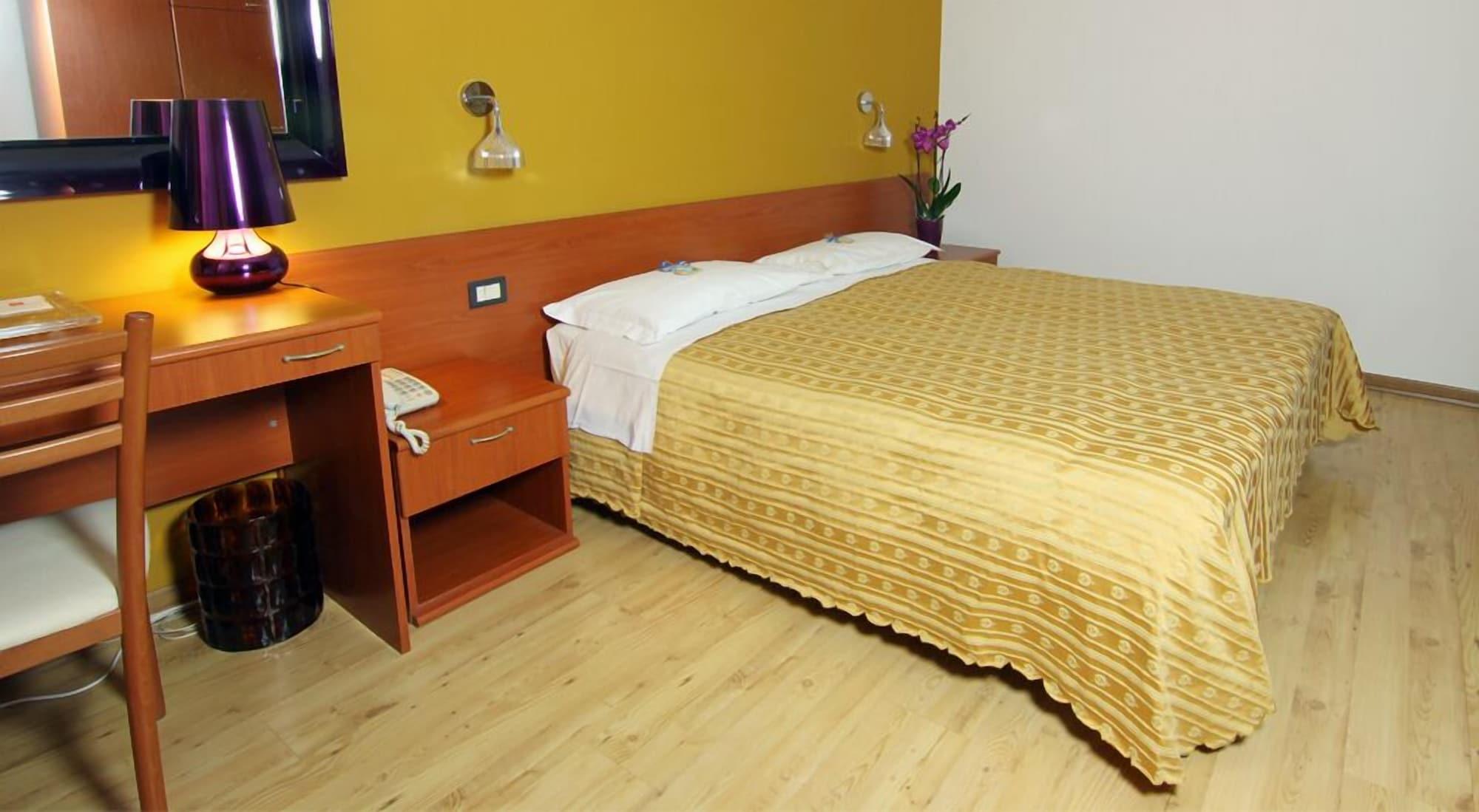 Albergo Al Viale Triest Exterior foto
