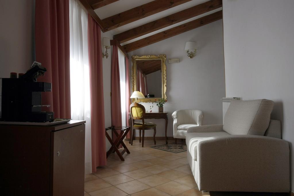 Albergo Al Viale Triest Exterior foto